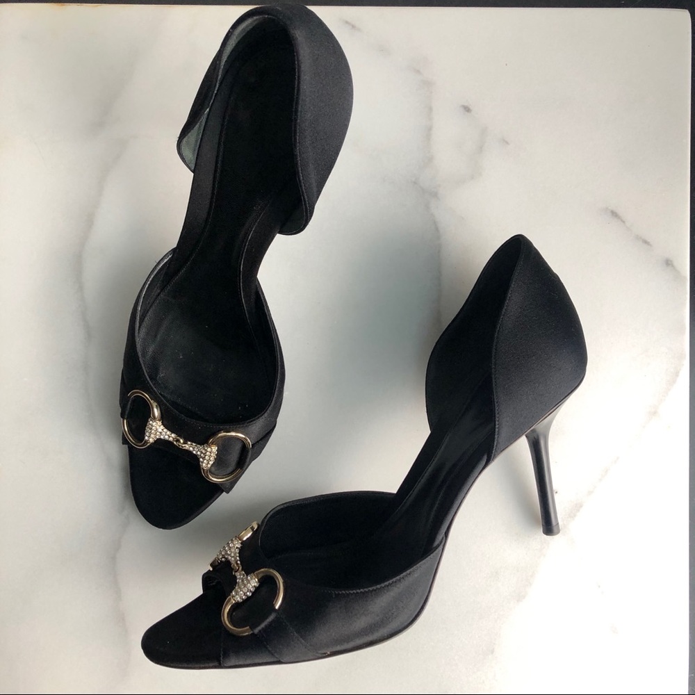 Gucci Satin Horse Bit Peep Toe D’Orsay Pumps